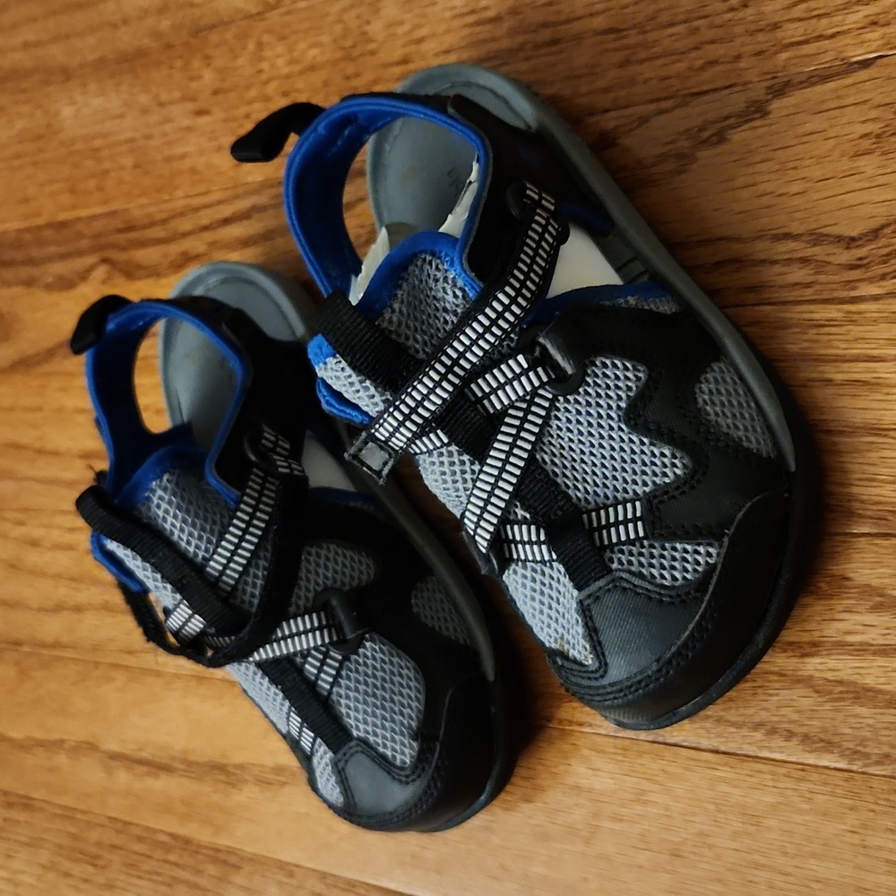 Columbia sandals